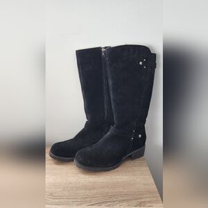UGG Boots Jillian Women’s Black Suede with inside zipper